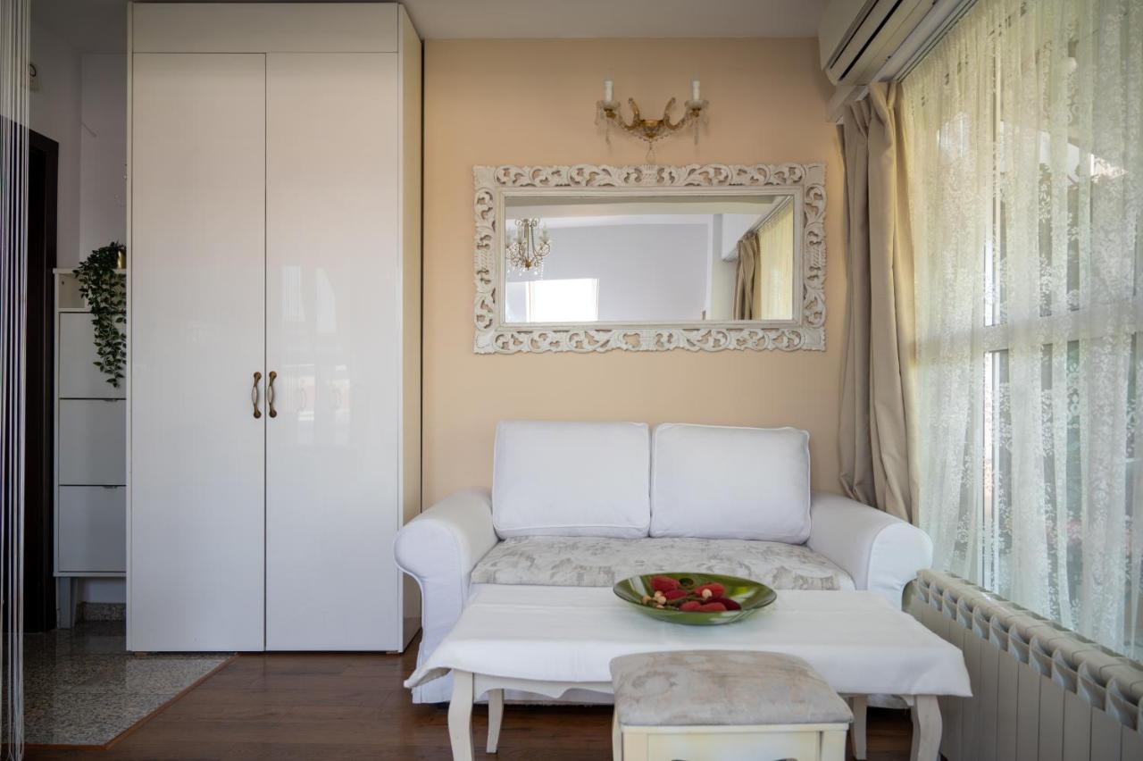 Sunny Studio With A View In Top Center Sofia Extérieur photo