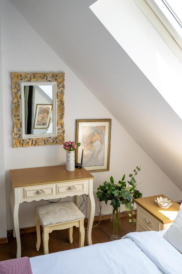 Sunny Studio With A View In Top Center Sofia Extérieur photo