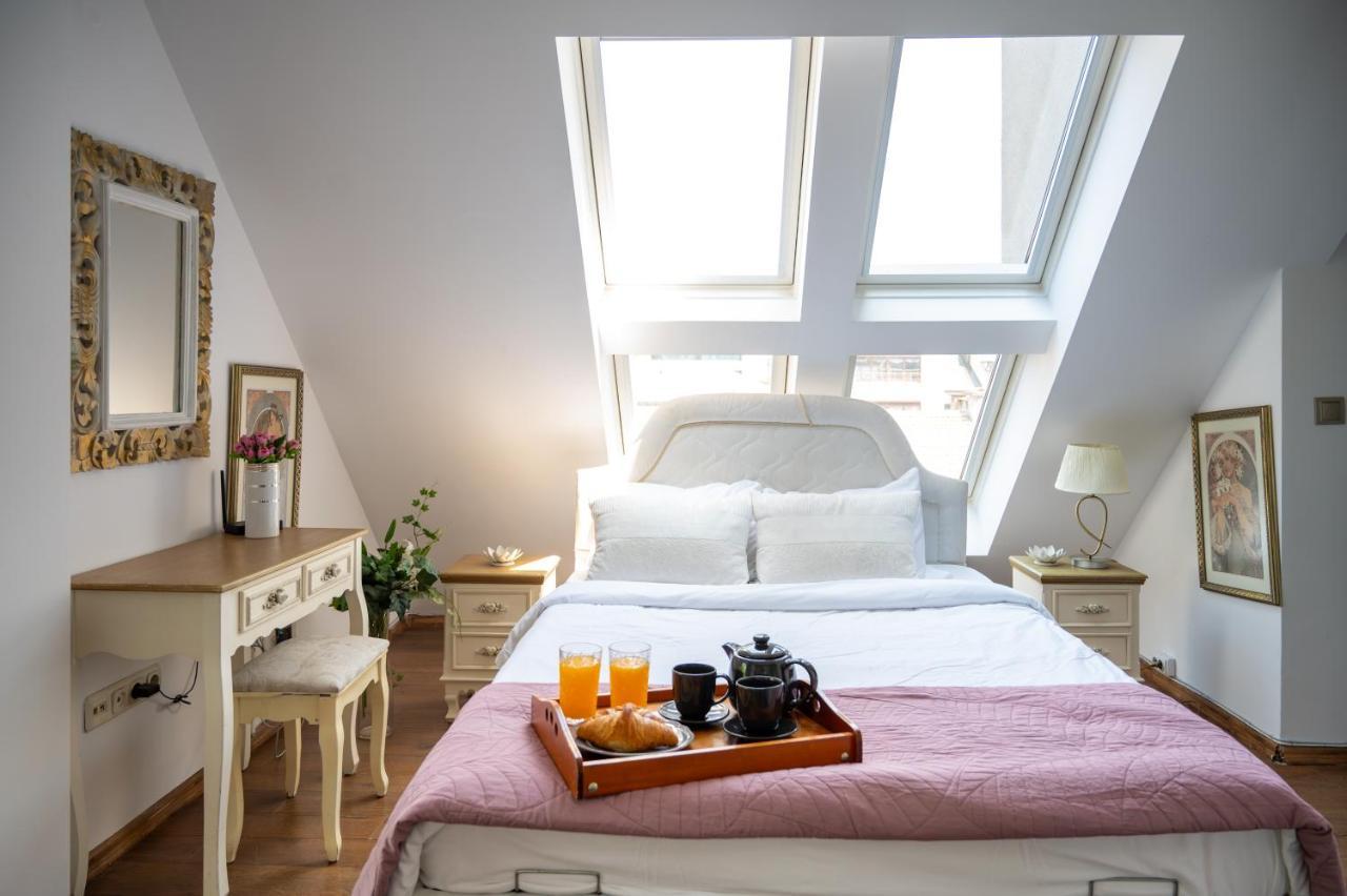 Sunny Studio With A View In Top Center Sofia Extérieur photo