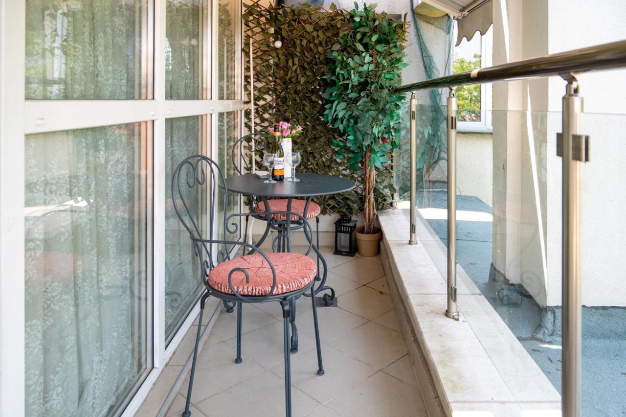 Sunny Studio With A View In Top Center Sofia Extérieur photo